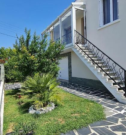 Belle Maison Avec Jardin Rdc T3 De 70M2 Vacances Ou Cure Thermale Rochefort Luaran gambar