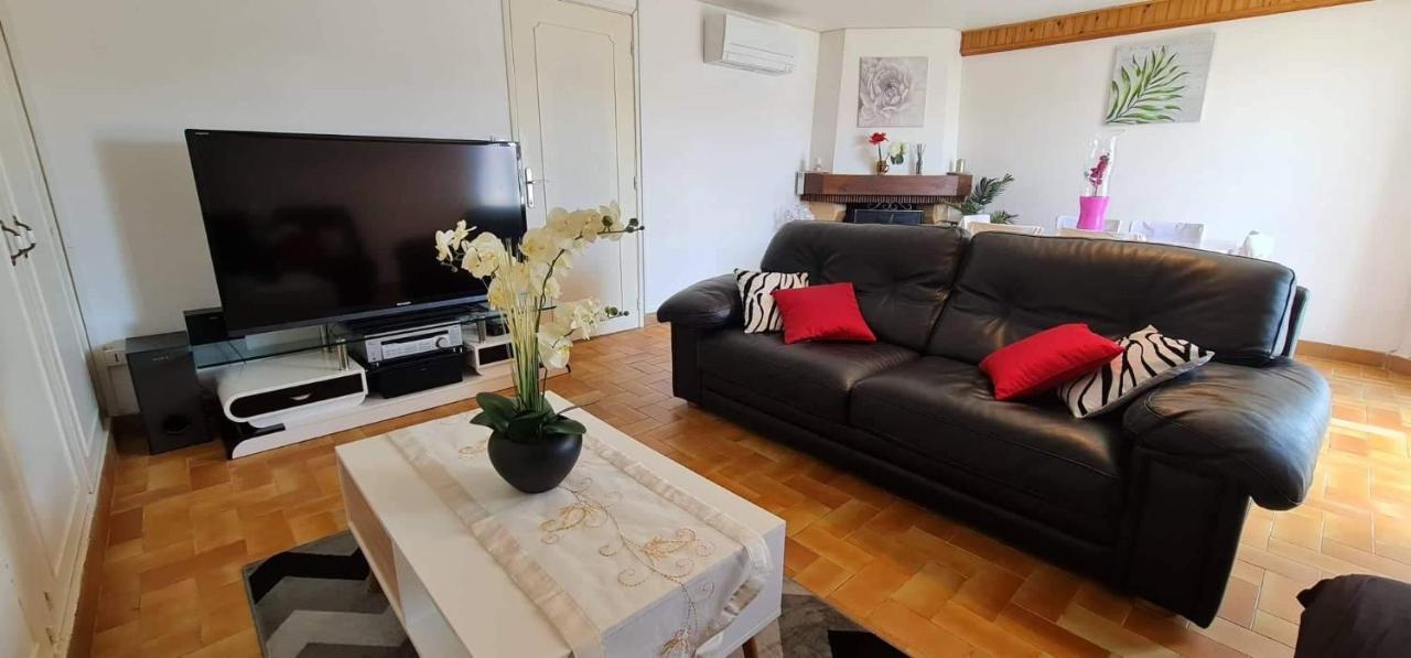 Belle Maison Avec Jardin Rdc T3 De 70M2 Vacances Ou Cure Thermale Rochefort Luaran gambar